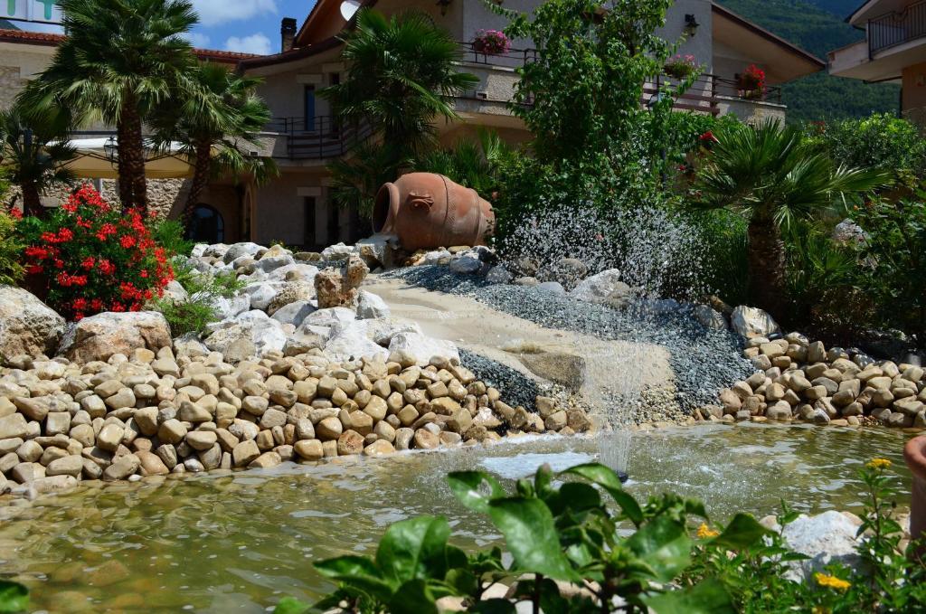 Hotel La Grotte 산도나토발디코미노 외부 사진